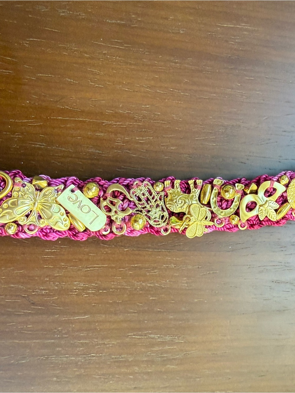 Brazaletes JQL Pink Woven Gold Tone Charm Bracelet